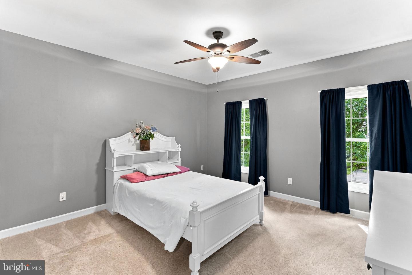 21476 Glebe View Dr Property Photo 55