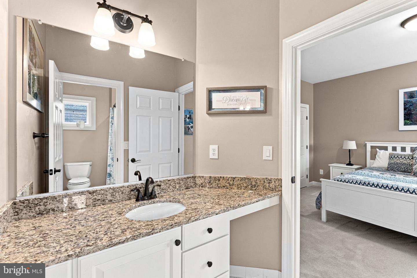 21476 Glebe View Dr Property Photo 59