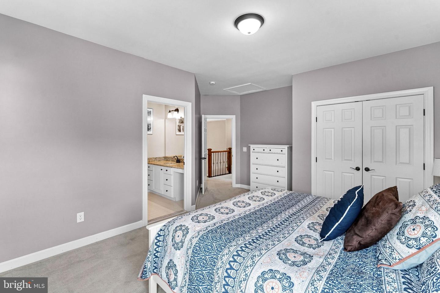 21476 Glebe View Dr Property Photo 63