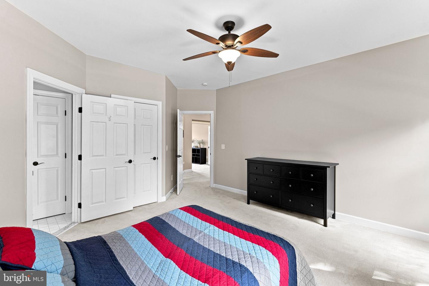 21476 Glebe View Dr Property Photo 65
