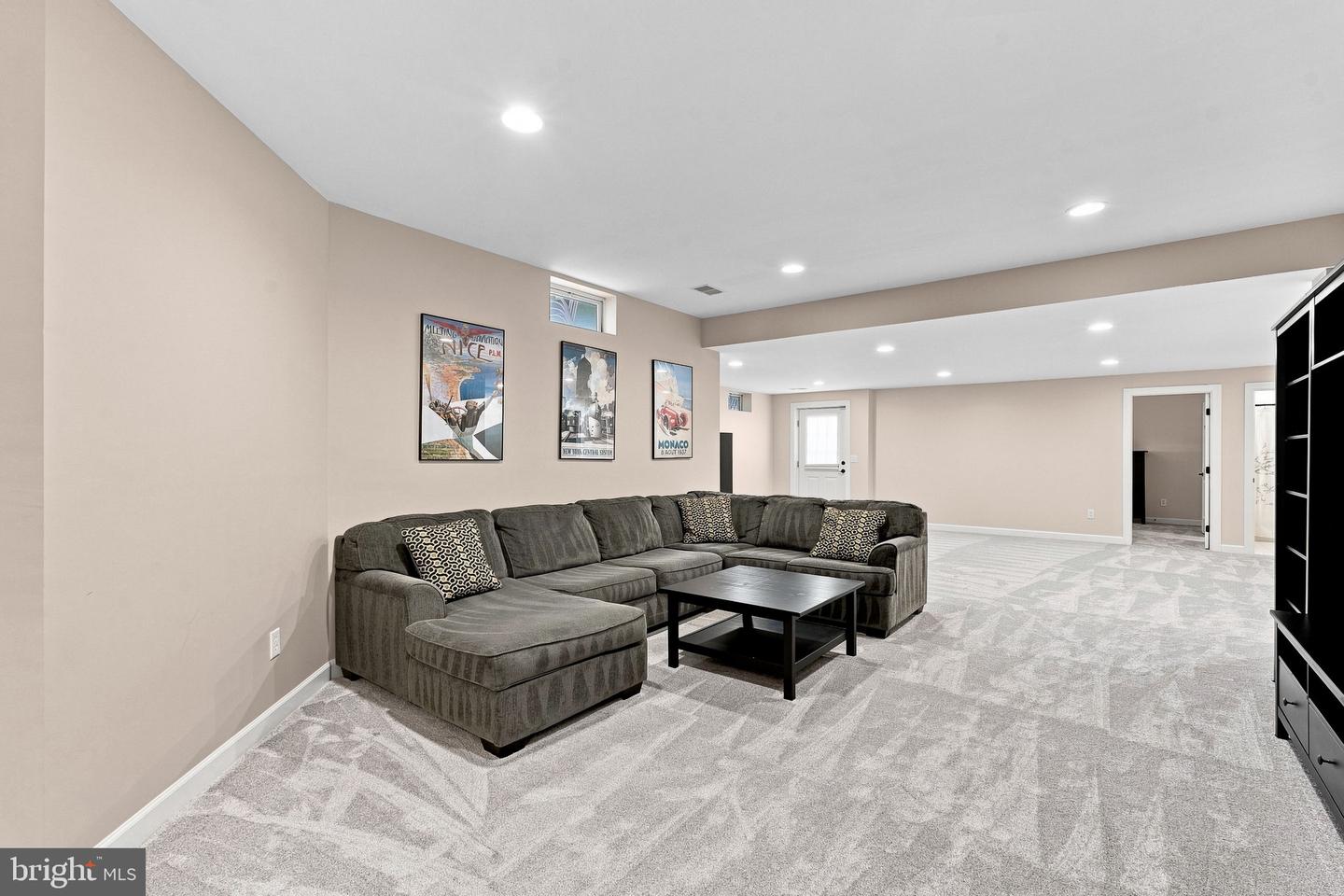 21476 Glebe View Dr Property Photo 67