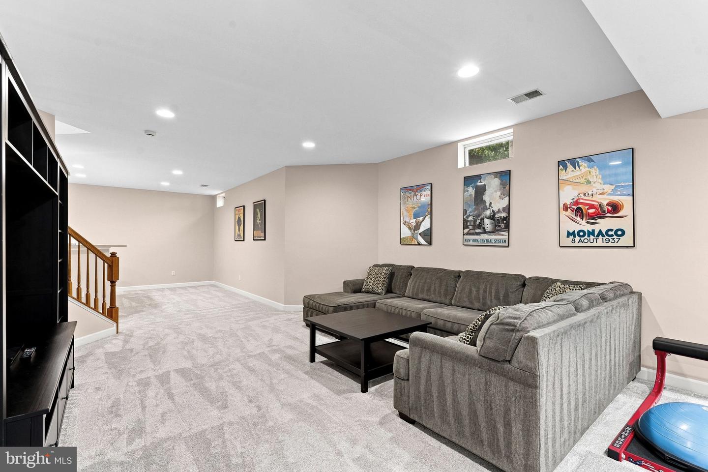 21476 Glebe View Dr Property Photo 71
