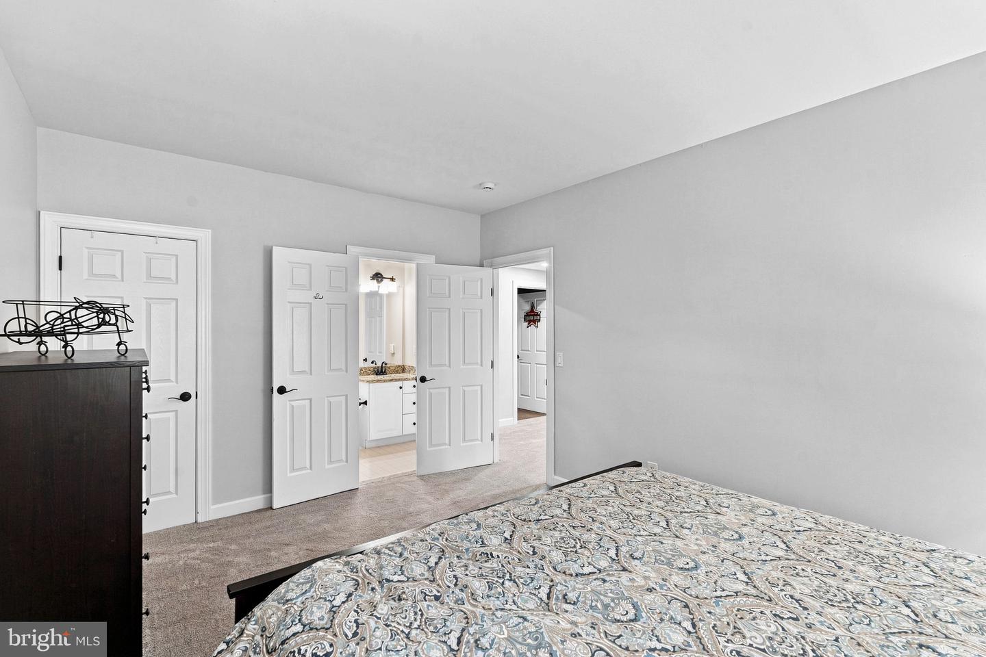 21476 Glebe View Dr Property Photo 77