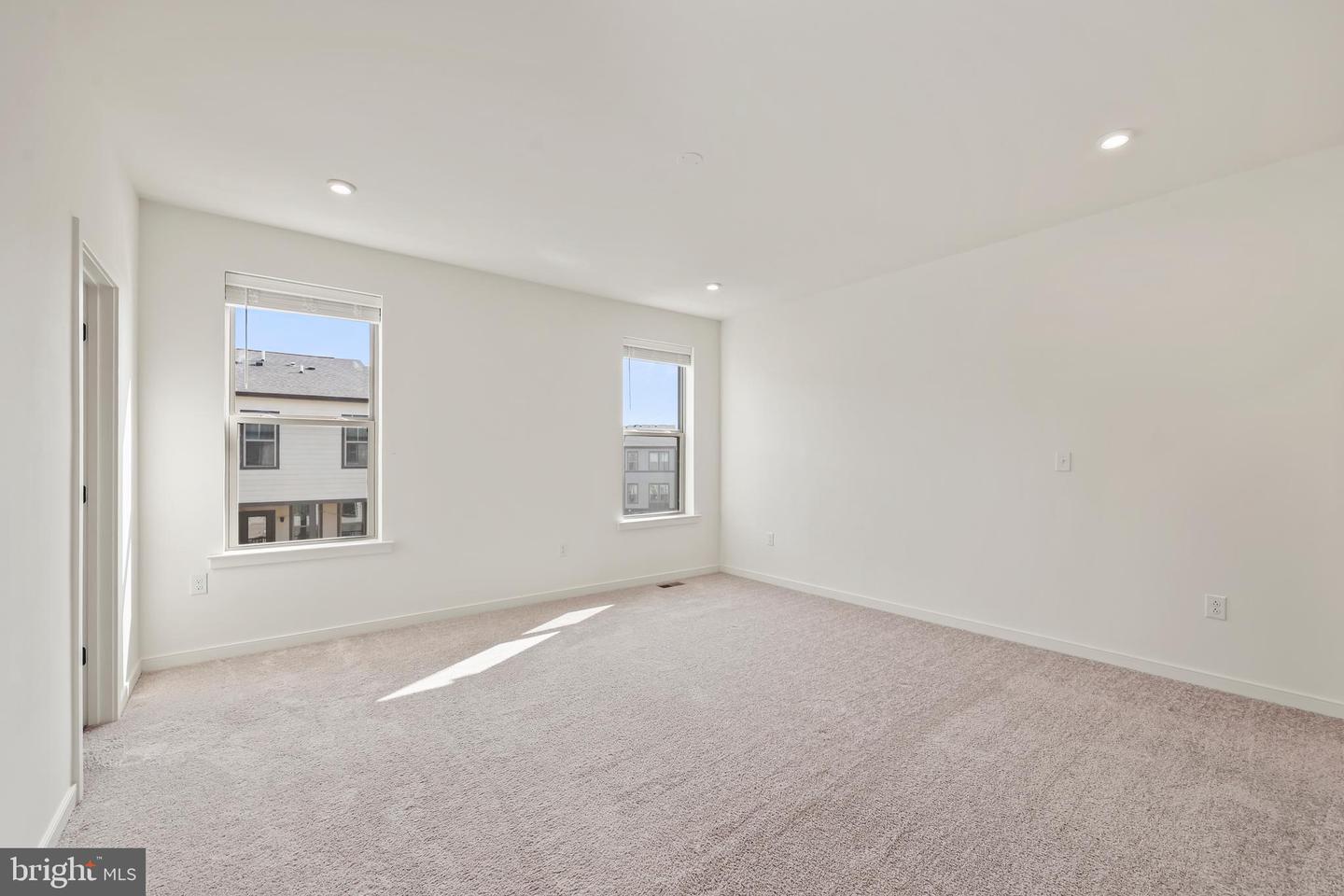 20912 Bluebird Sq Property Photo 18