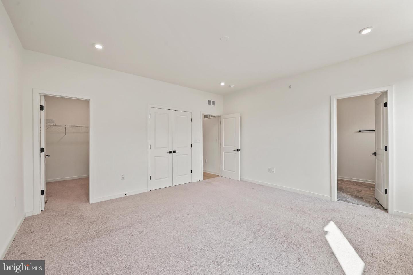20912 Bluebird Sq Property Photo 19