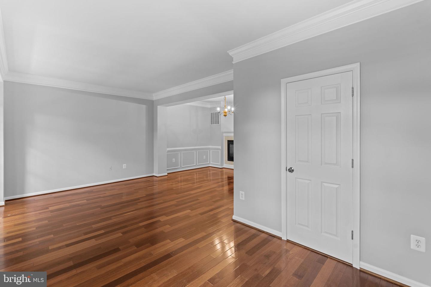 44253 Huron Ter Property Photo 19