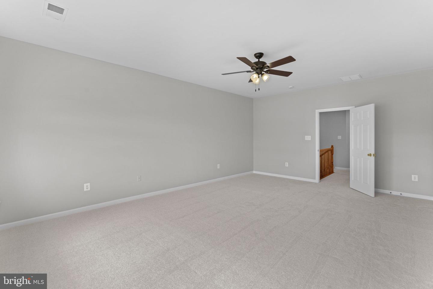 44253 Huron Ter Property Photo 32
