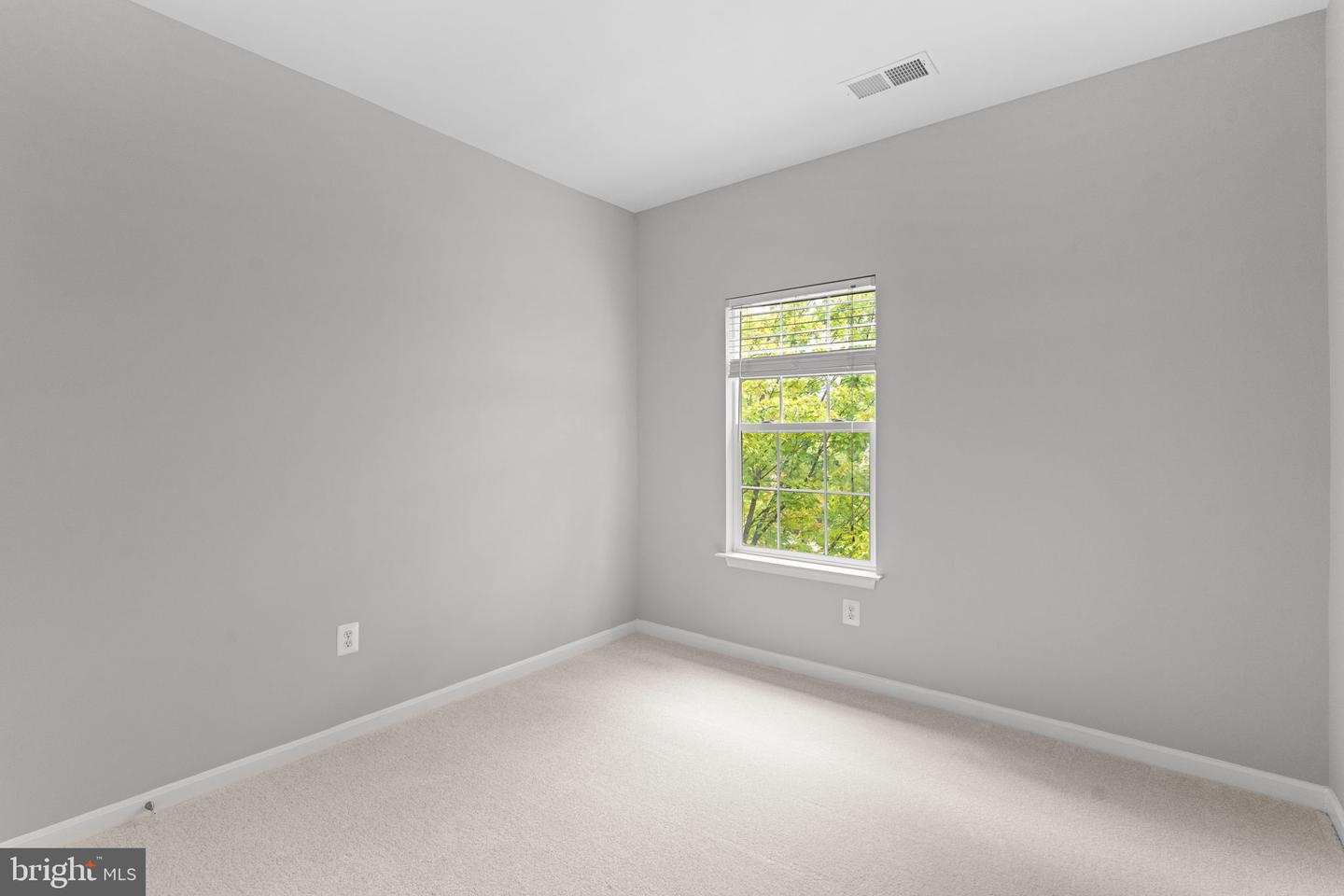 44253 Huron Ter Property Photo 46