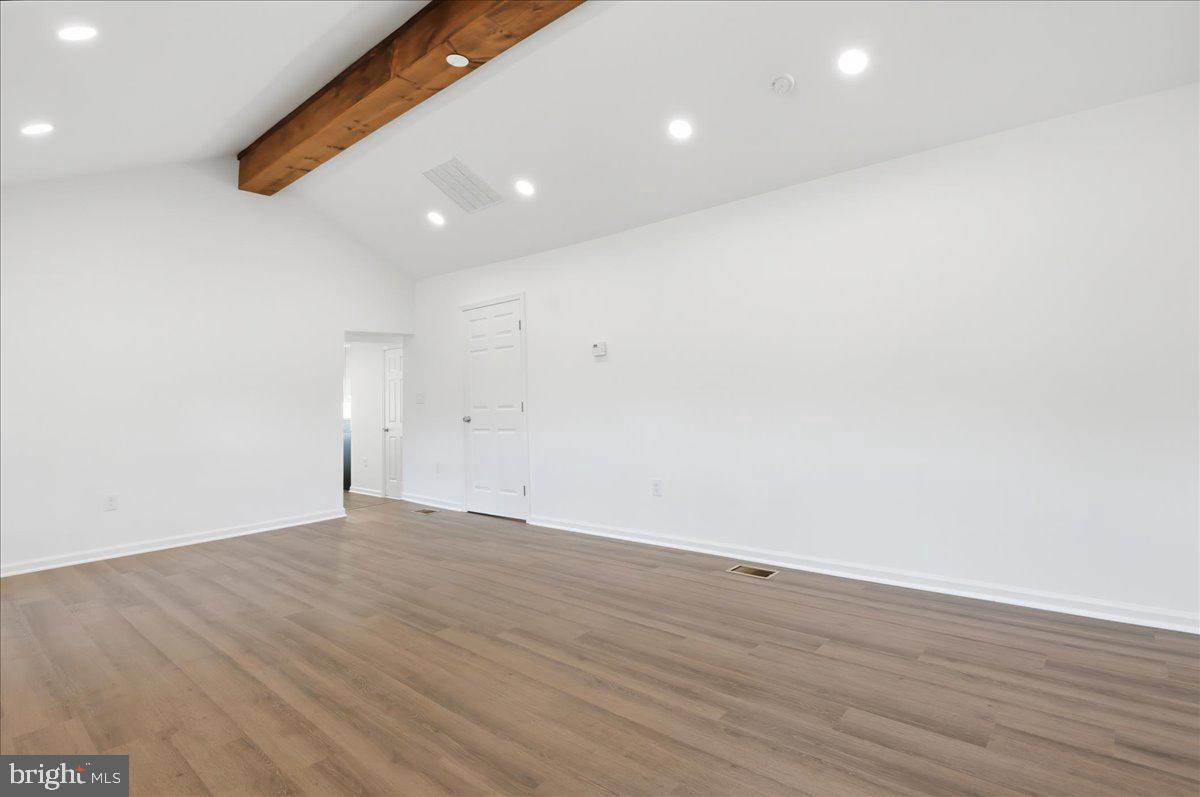 16920 Oliver St Property Photo 11