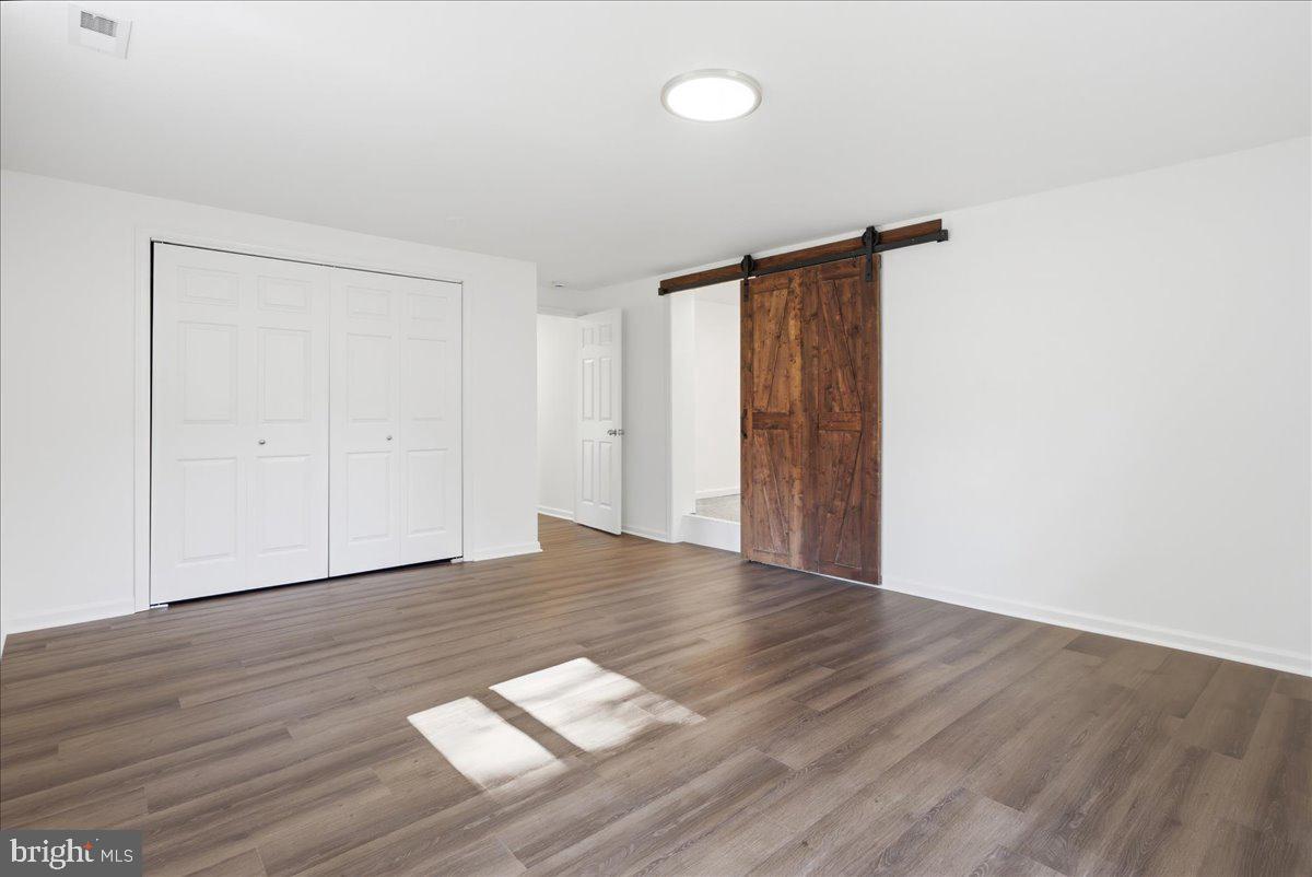 16920 Oliver St Property Photo 24