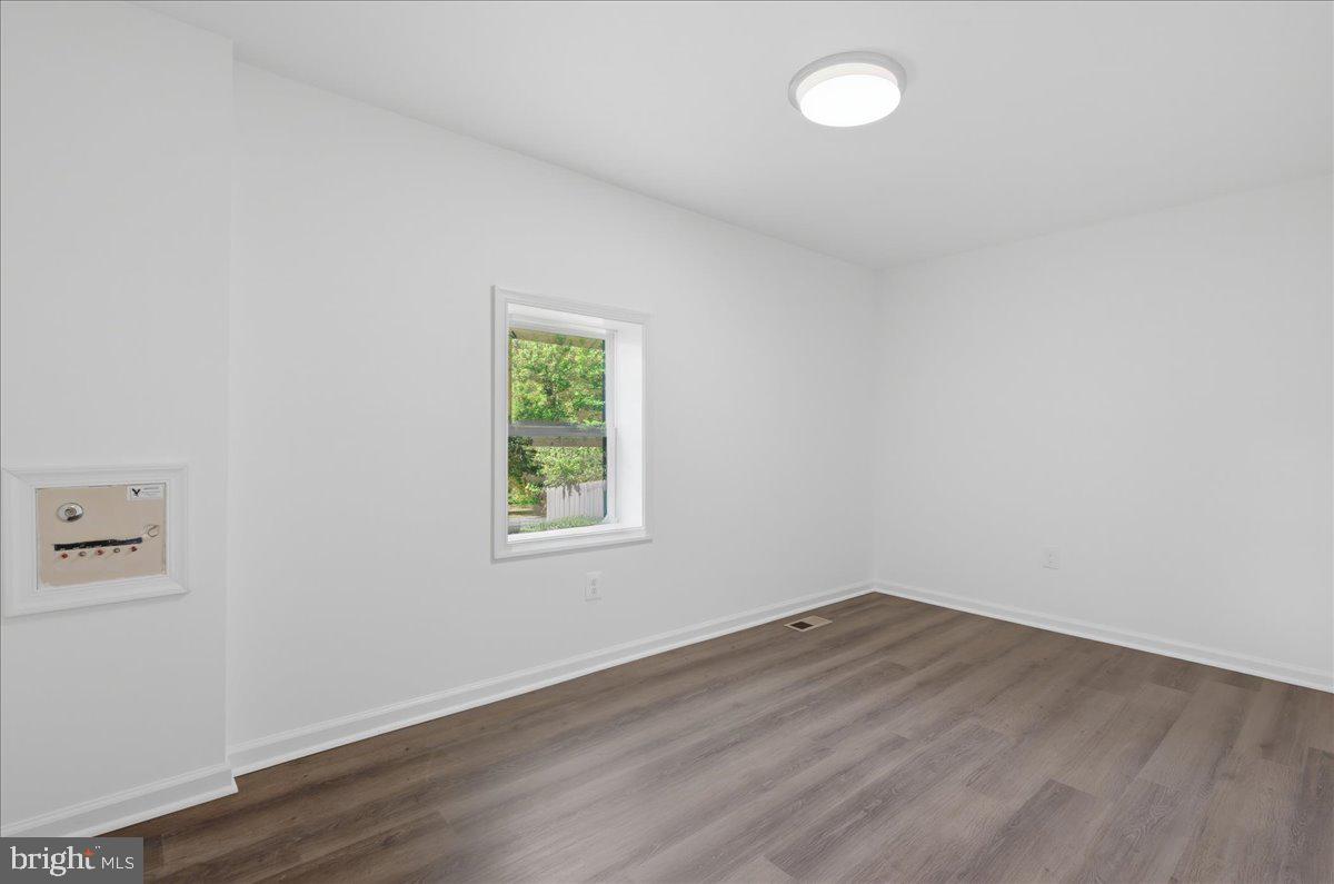 16920 Oliver St Property Photo 56