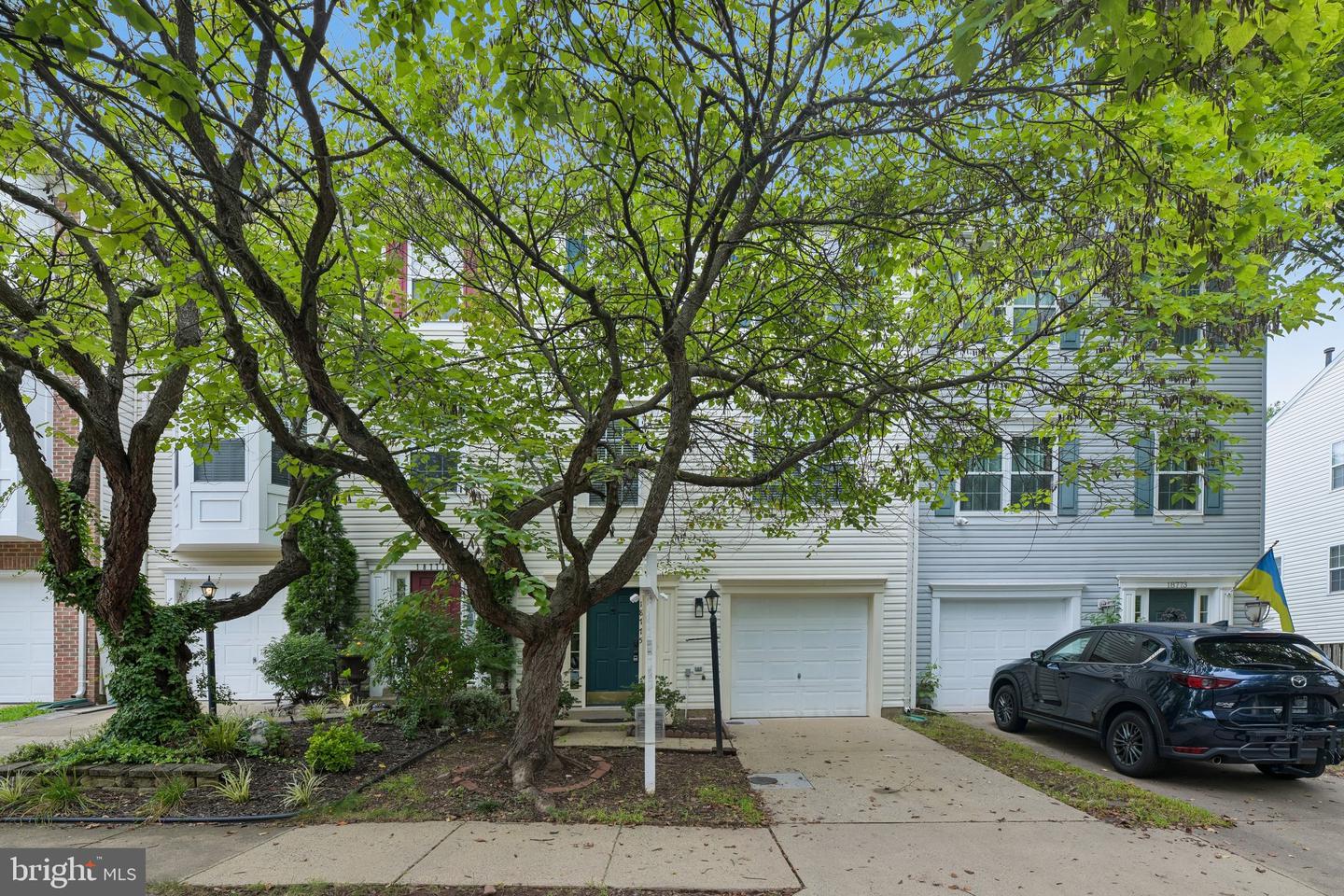 18775 TRIDENT SQ Property Photo 1