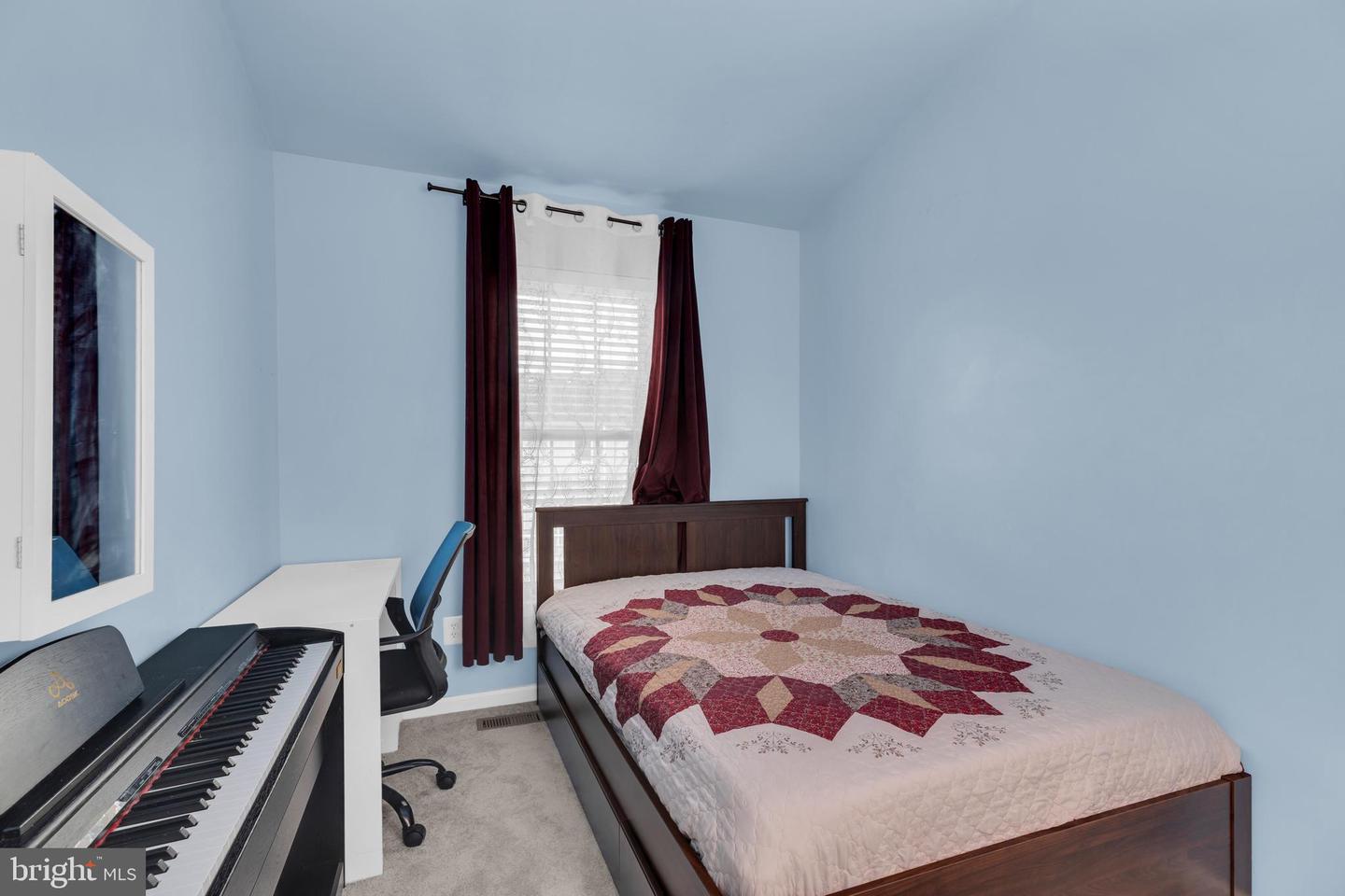 42911 Pamplin Ter Property Photo 13