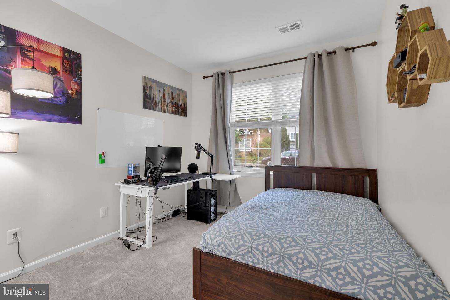 42911 Pamplin Ter Property Photo 16