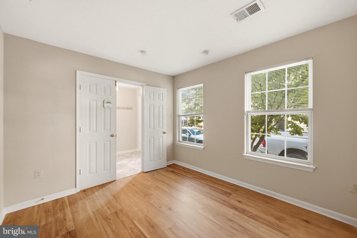46030 Bayswater Ter Property Photo 5