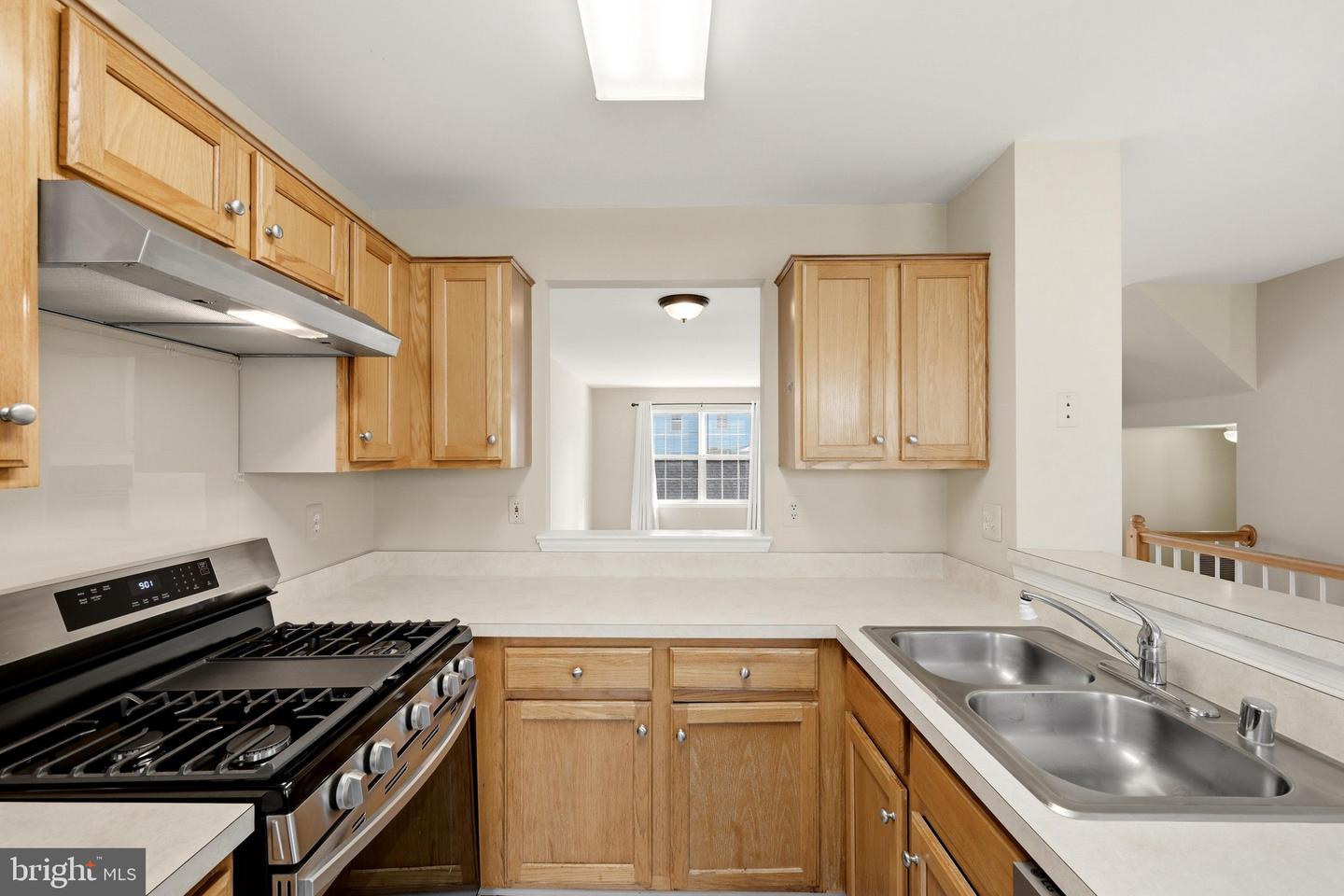 46030 Bayswater Ter Property Photo 15