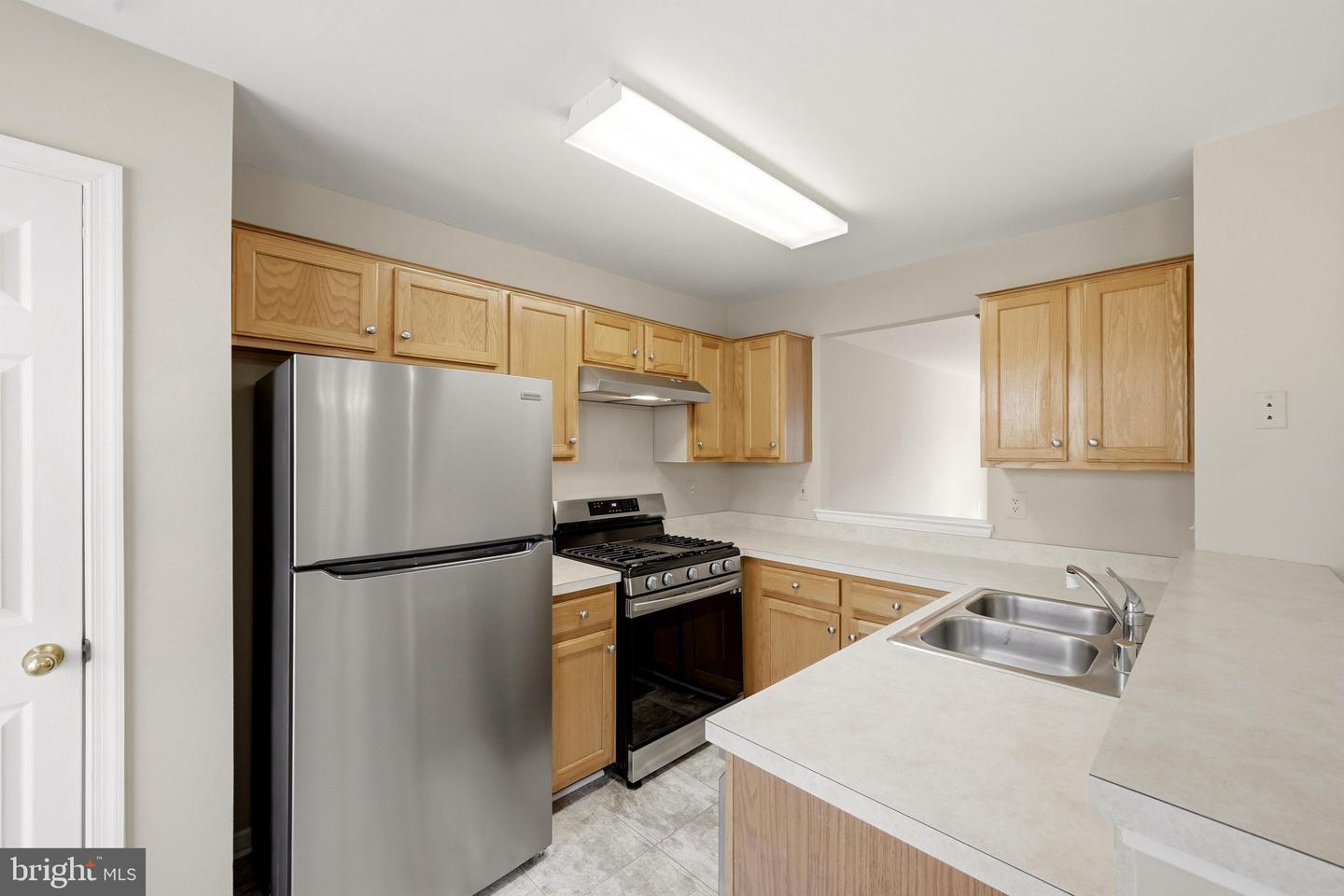 46030 Bayswater Ter Property Photo 16