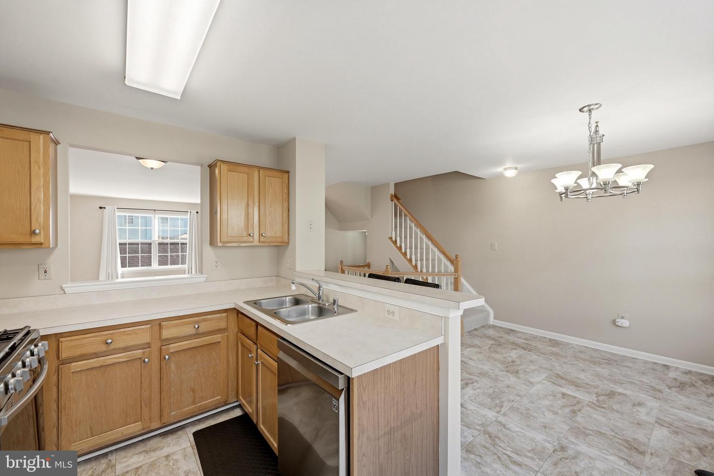 46030 Bayswater Ter Property Photo 17