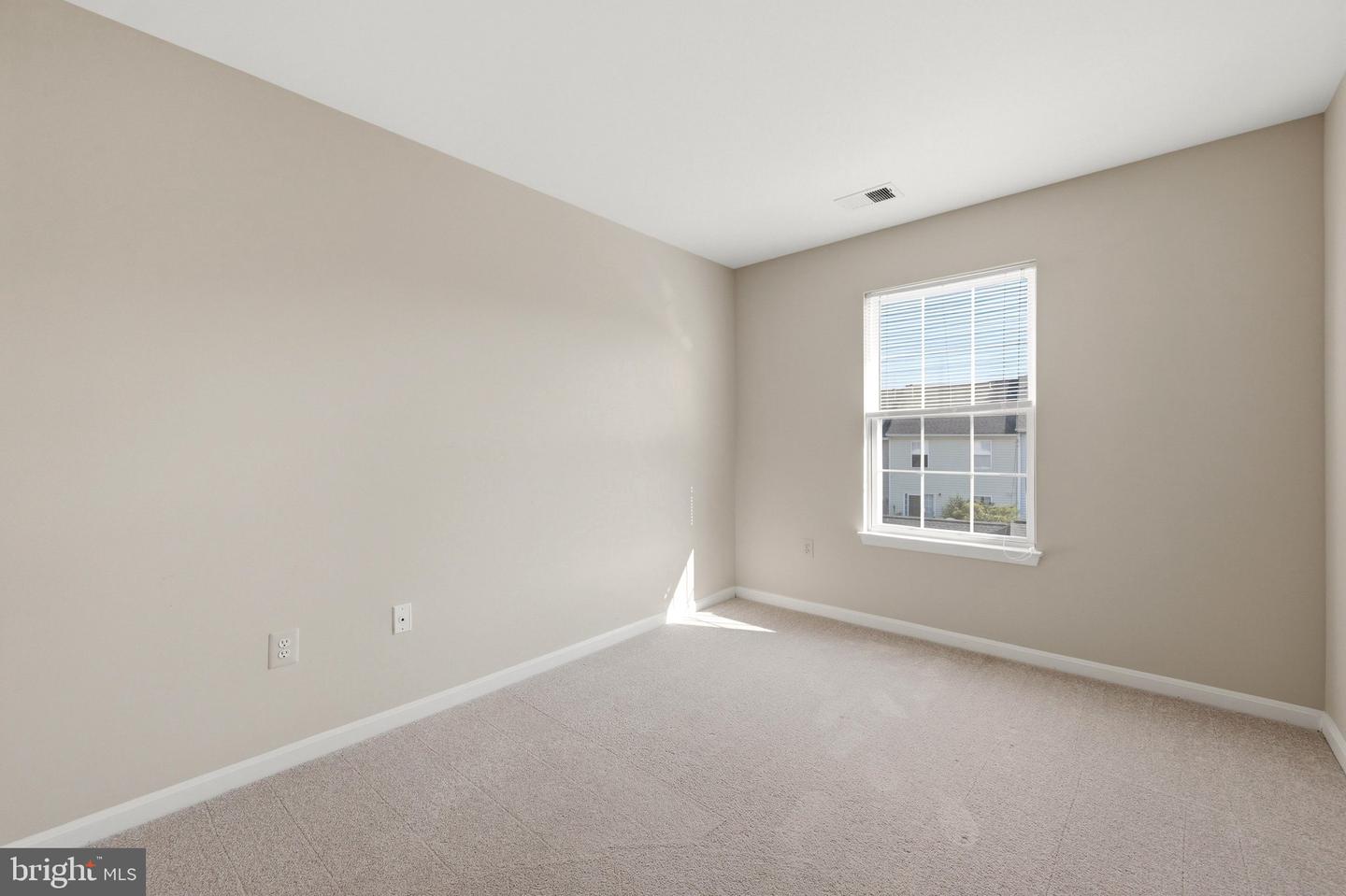 46030 Bayswater Ter Property Photo 22
