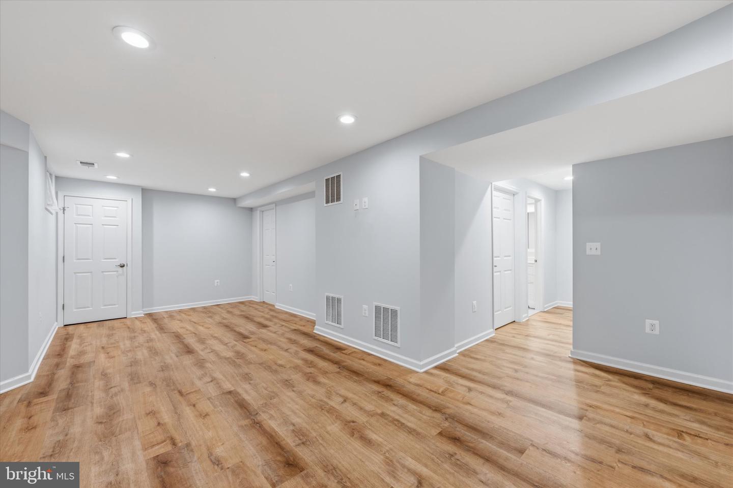 42885 Nashua St Property Photo 34