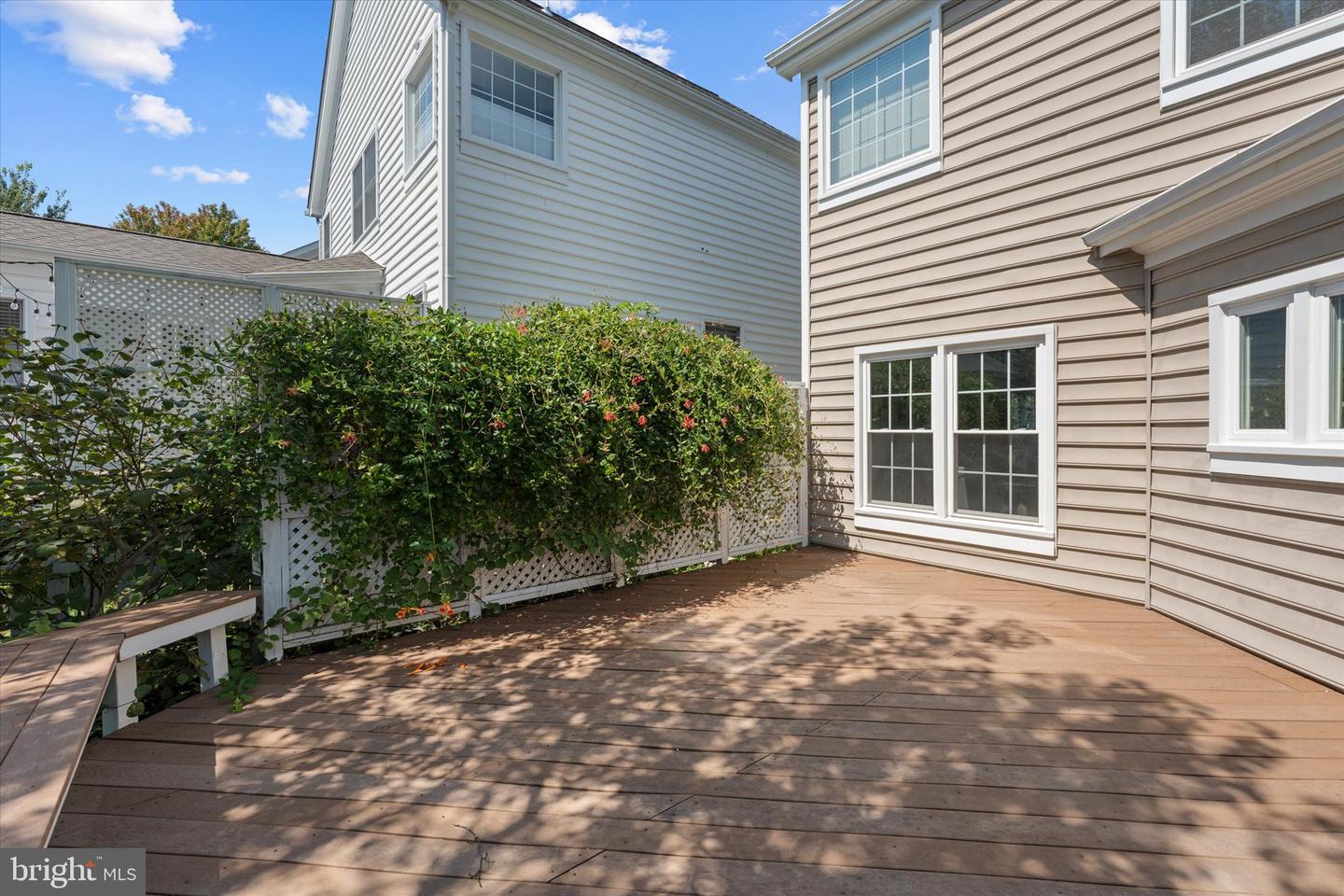 42885 Nashua St Property Photo 42