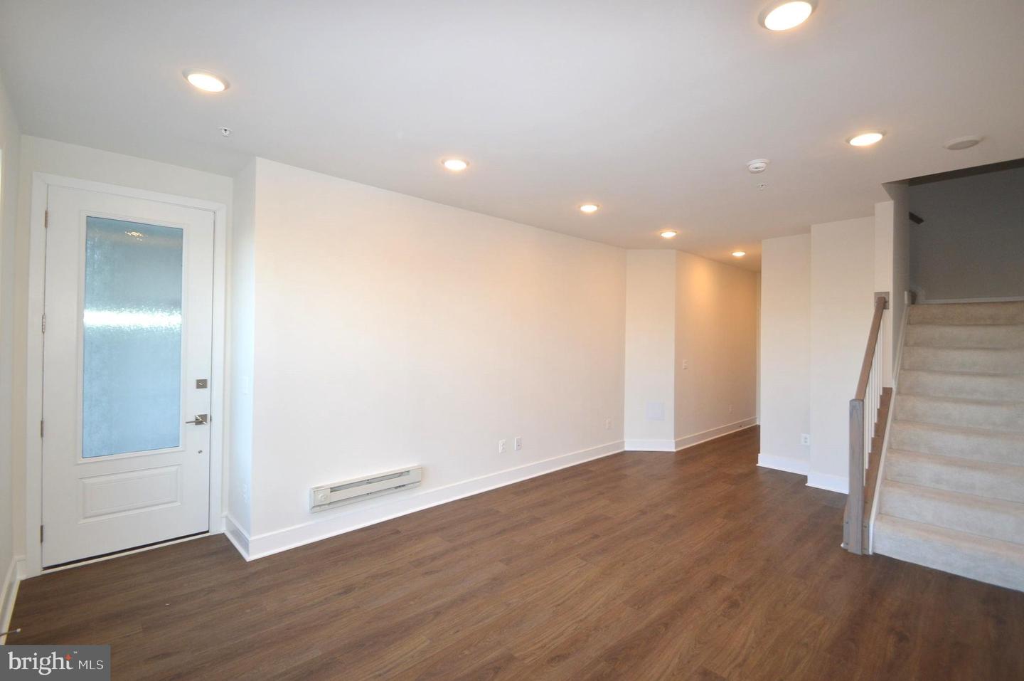 21838 Beckhorn Station Ter Property Photo 7