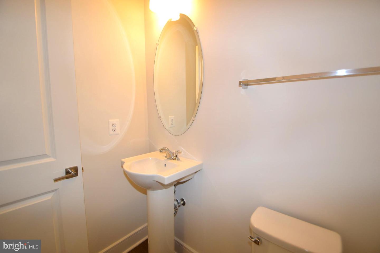 21838 Beckhorn Station Ter Property Photo 10
