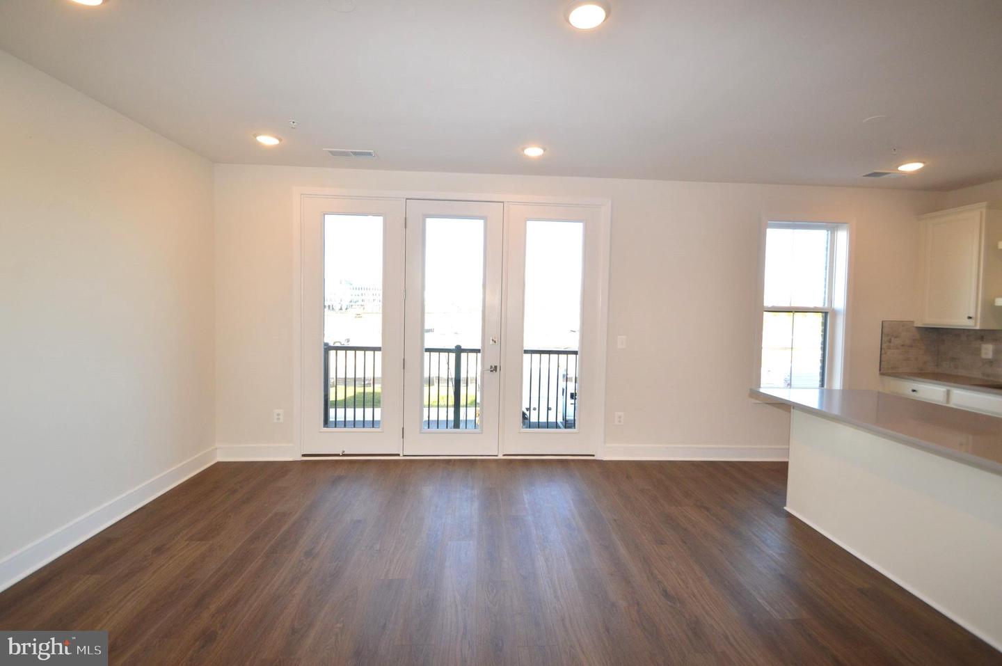 21838 Beckhorn Station Ter Property Photo 15