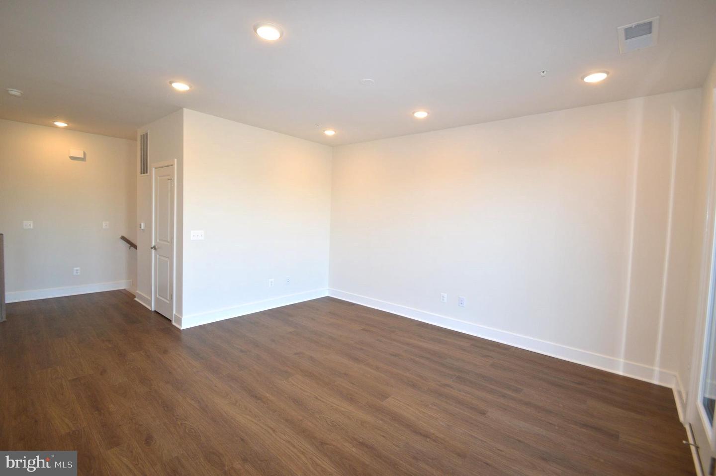 21838 Beckhorn Station Ter Property Photo 20