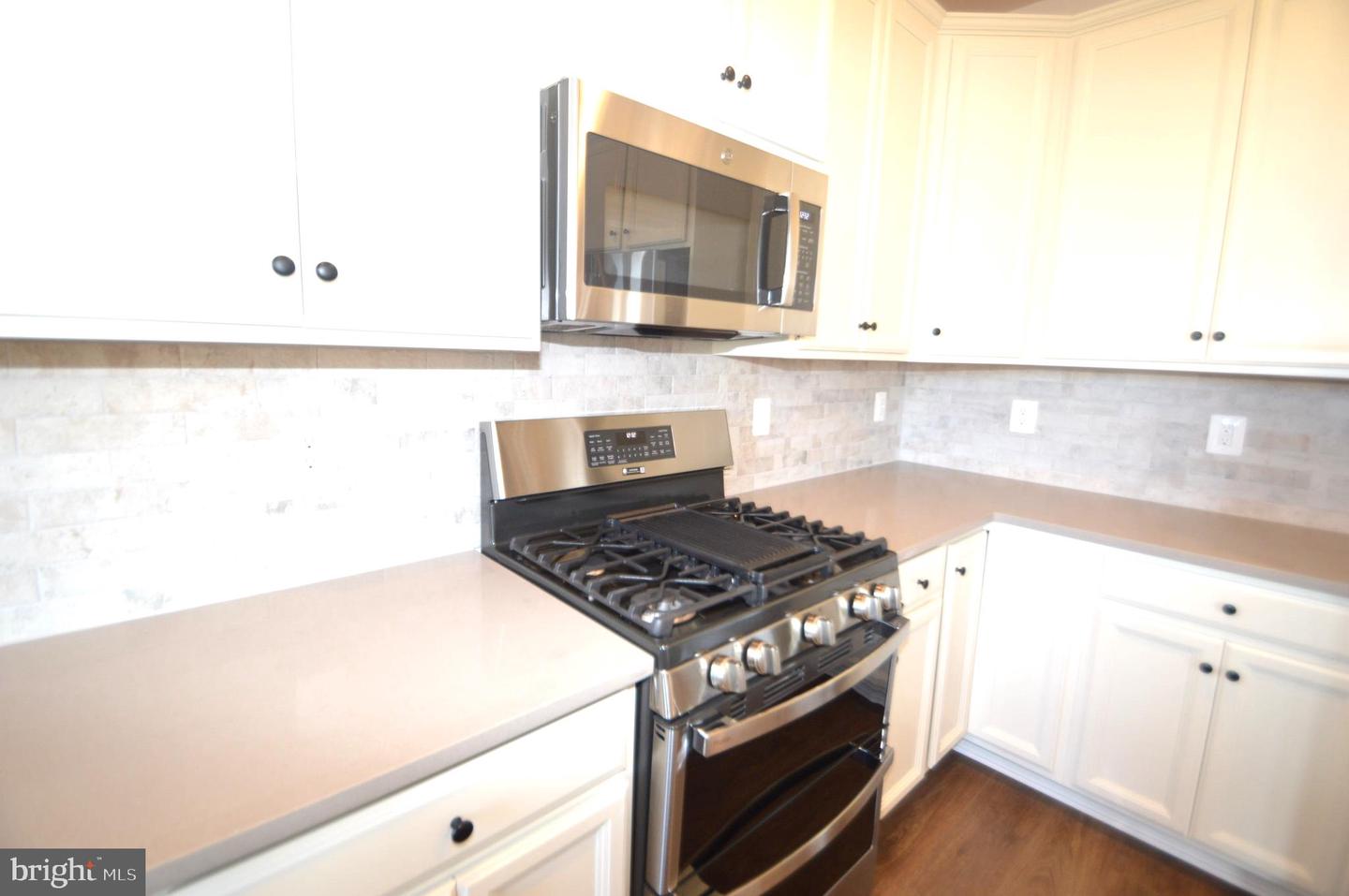 21838 Beckhorn Station Ter Property Photo 27