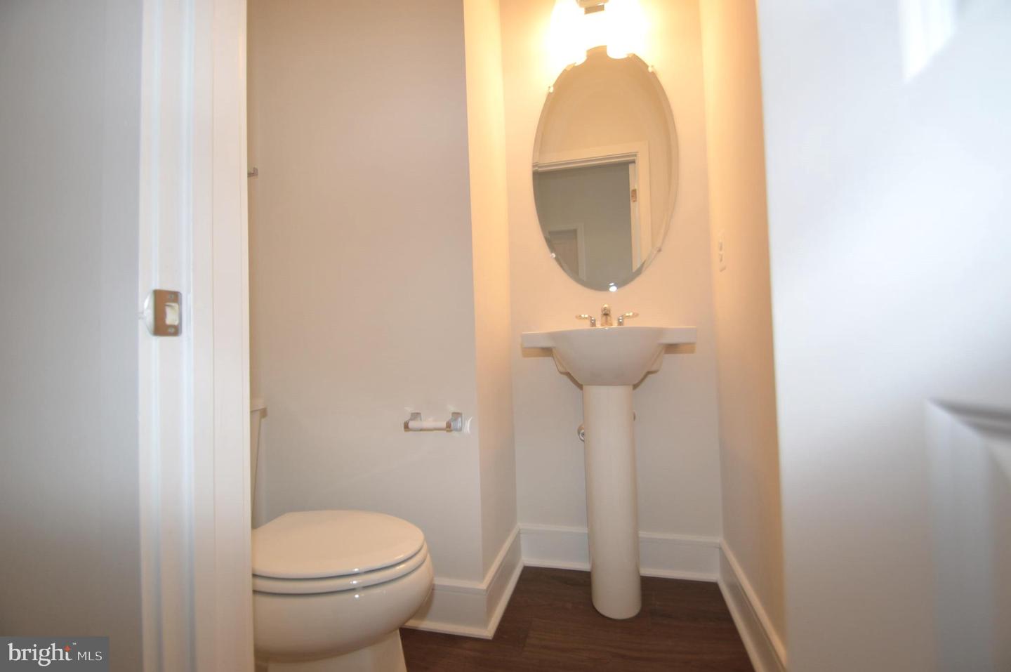 21838 Beckhorn Station Ter Property Photo 32