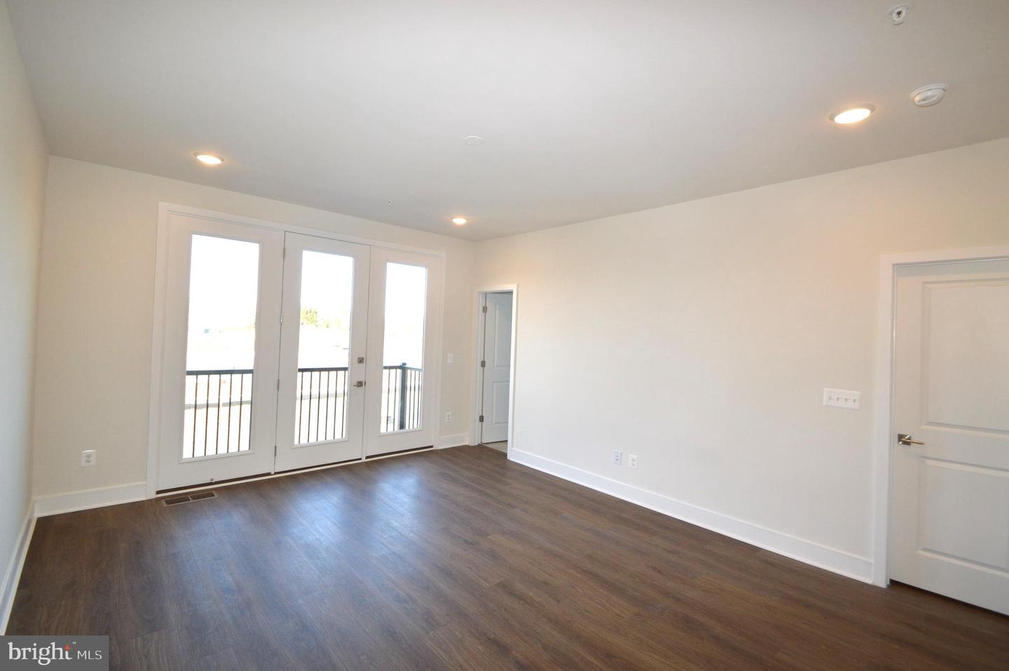 21838 Beckhorn Station Ter Property Photo 36