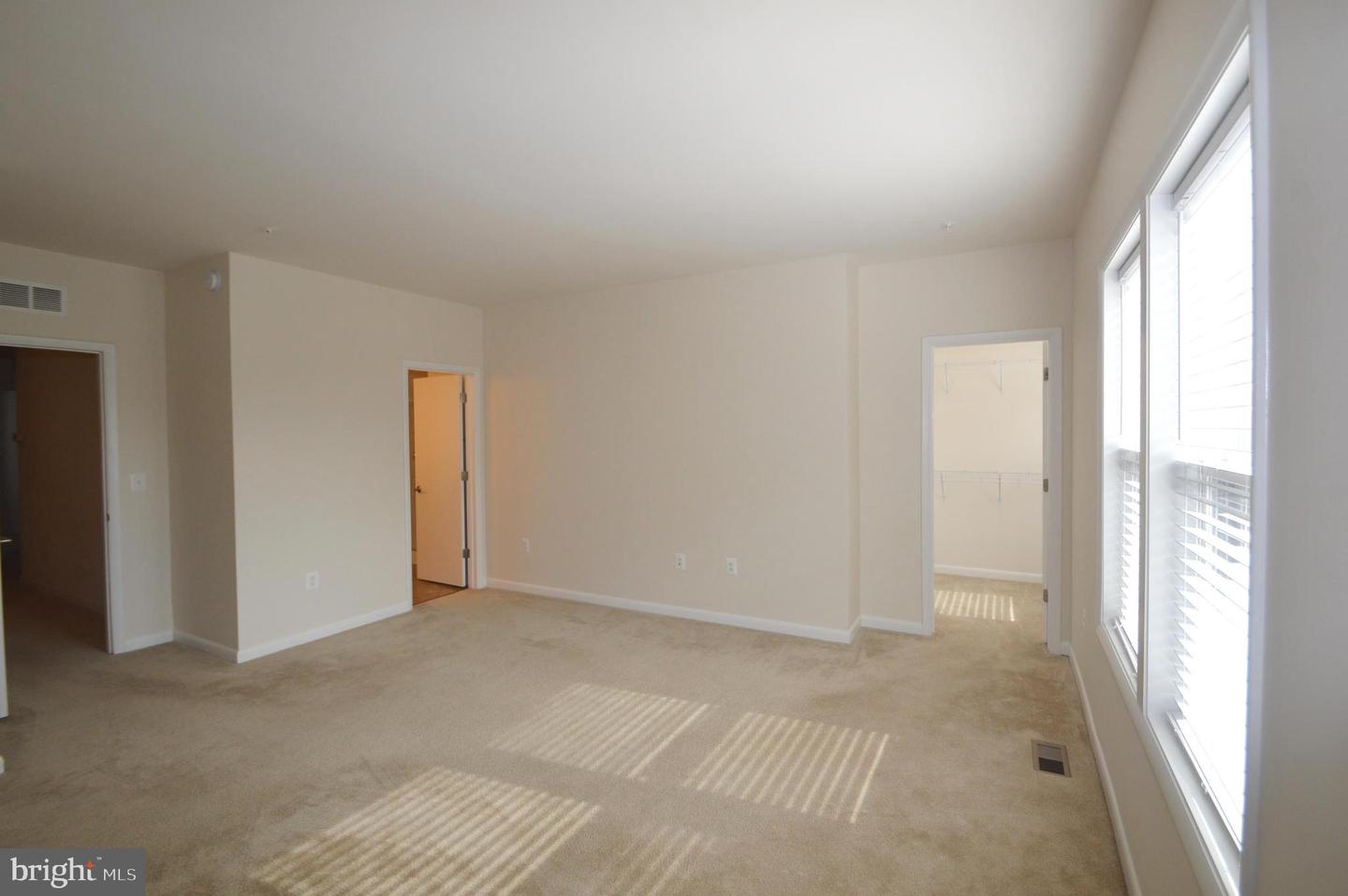 20508 Milbridge Ter Property Photo 22