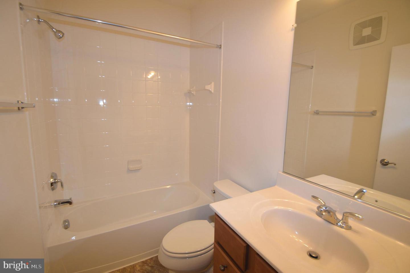 20508 Milbridge Ter Property Photo 30