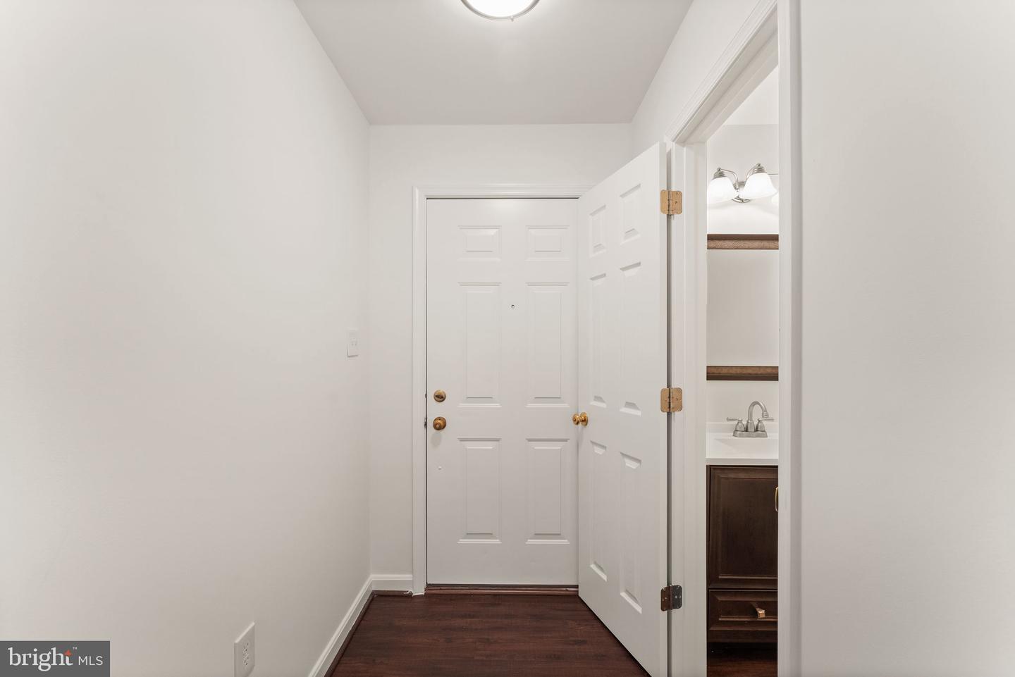 43247 Clearnight Ter Property Photo 7