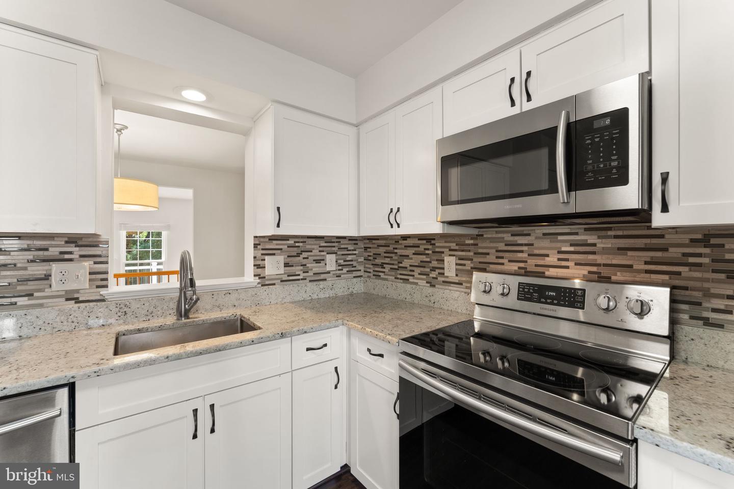 43247 Clearnight Ter Property Photo 10