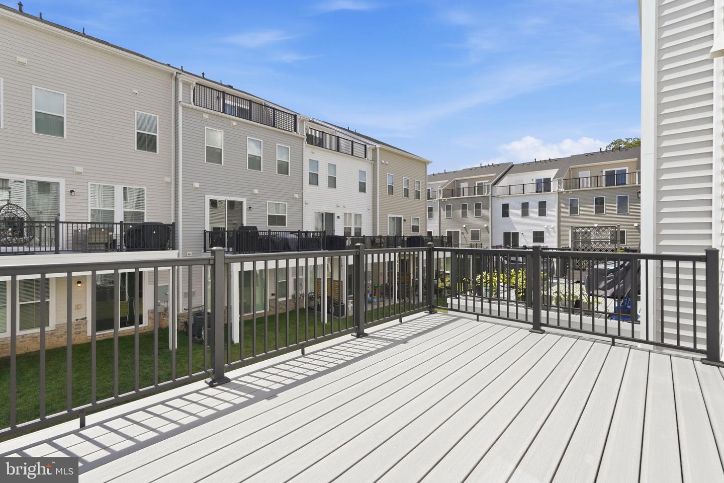 42200 Shining Star Sq Property Photo 21