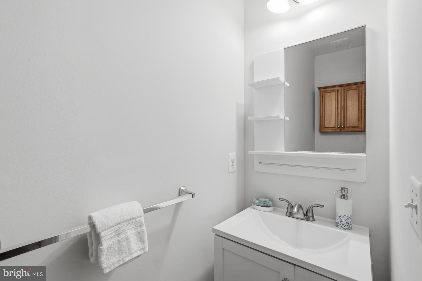 25209 Eisenhower Dr Property Photo 26