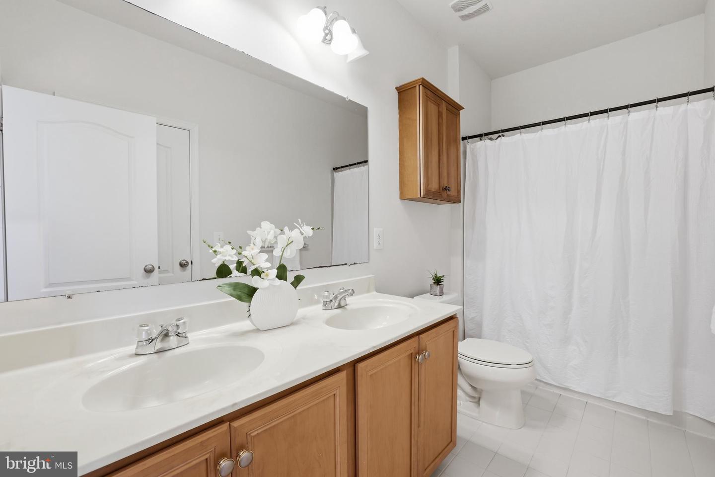 25209 Eisenhower Dr Property Photo 41