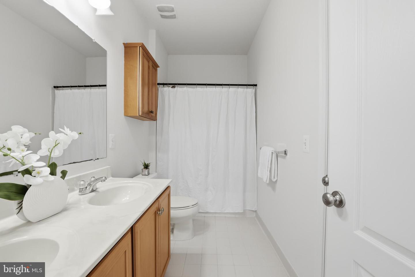 25209 Eisenhower Dr Property Photo 42