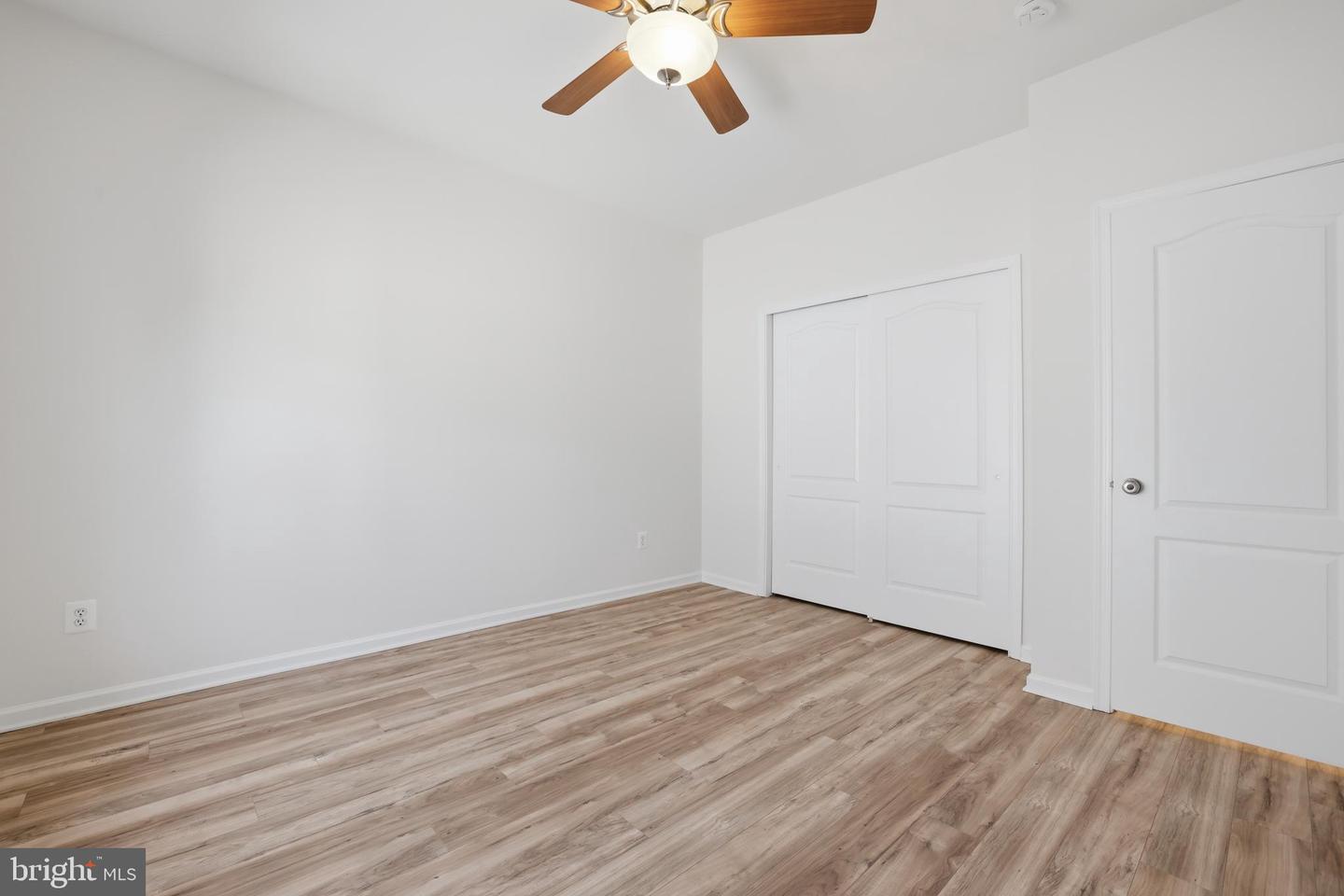 25209 Eisenhower Dr Property Photo 46
