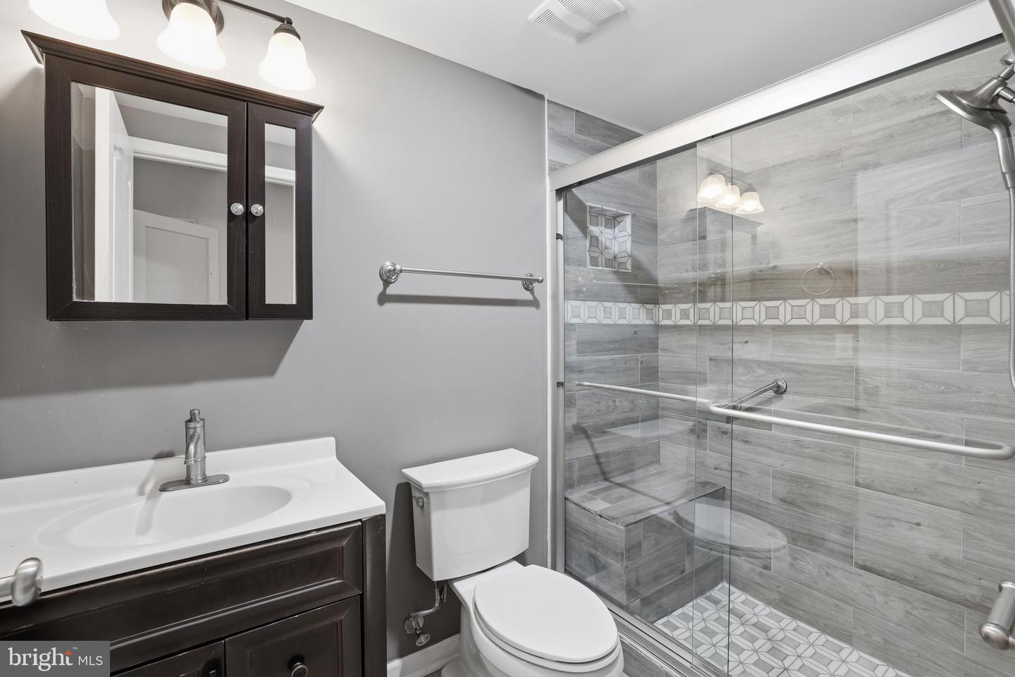 25209 Eisenhower Dr Property Photo 60