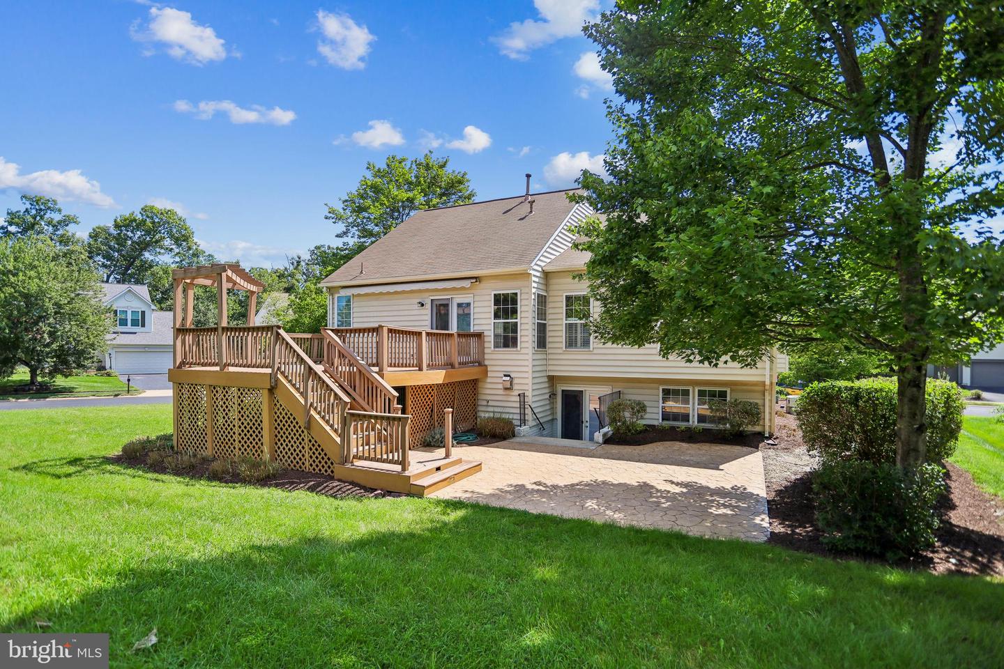 43081 Binkley Cir Property Photo 3