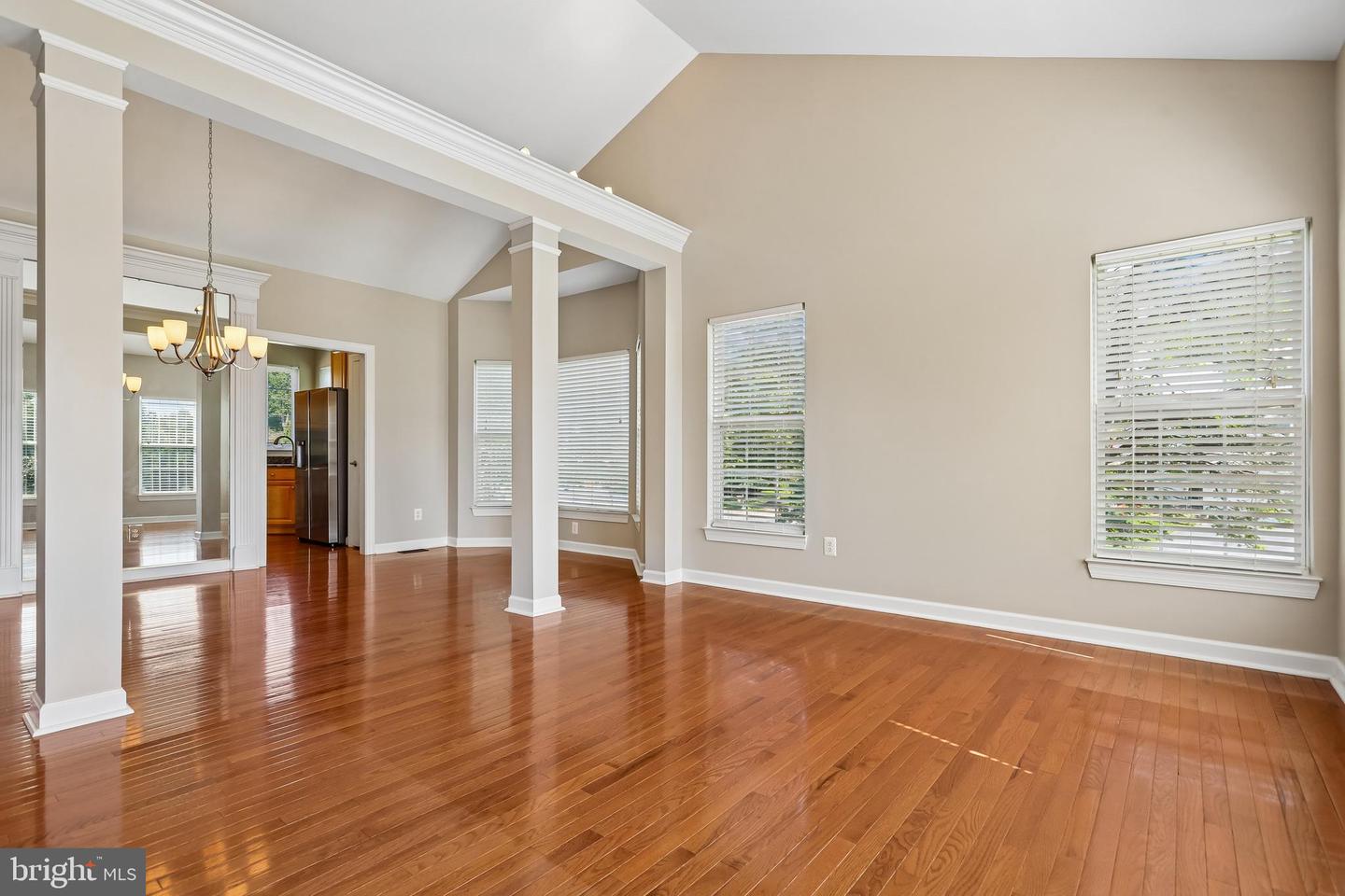 43081 Binkley Cir Property Photo 7