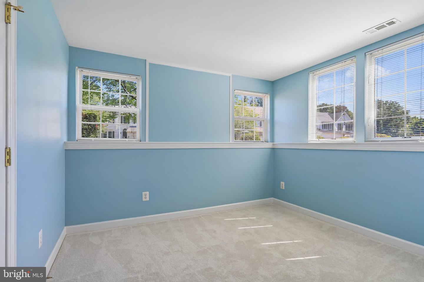 43081 Binkley Cir Property Photo 28
