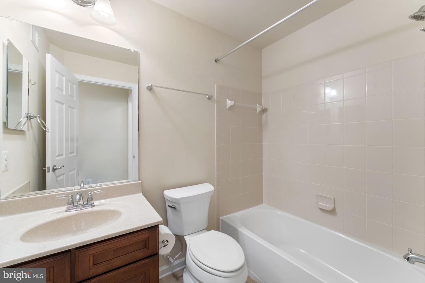 24660 Caribou Sq Property Photo 15