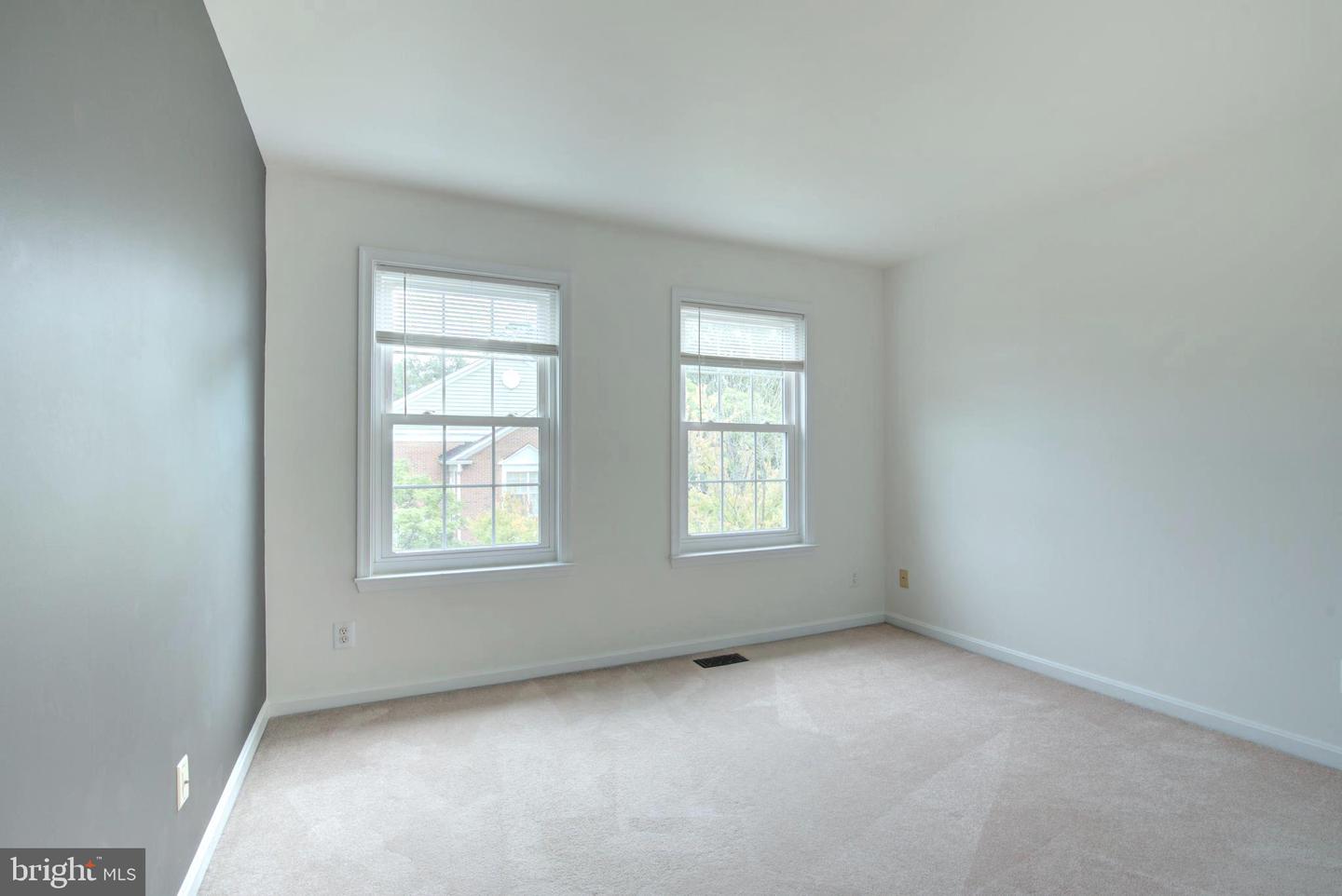 20867 Trinity Sq Property Photo 39