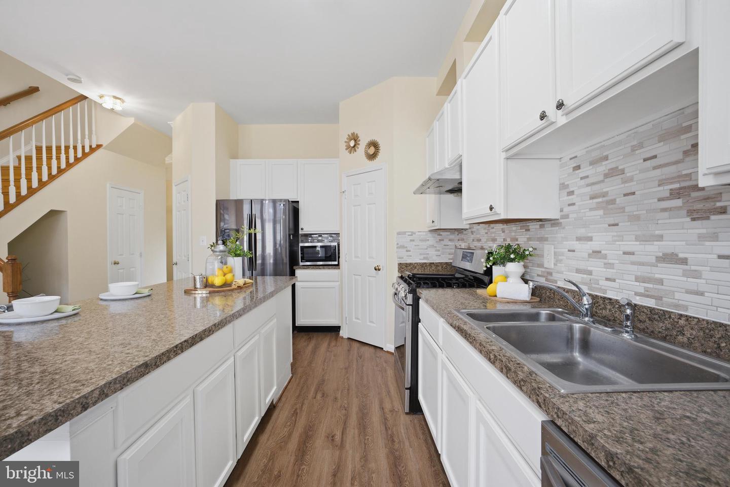 43536 Mink Meadows St Property Photo 9