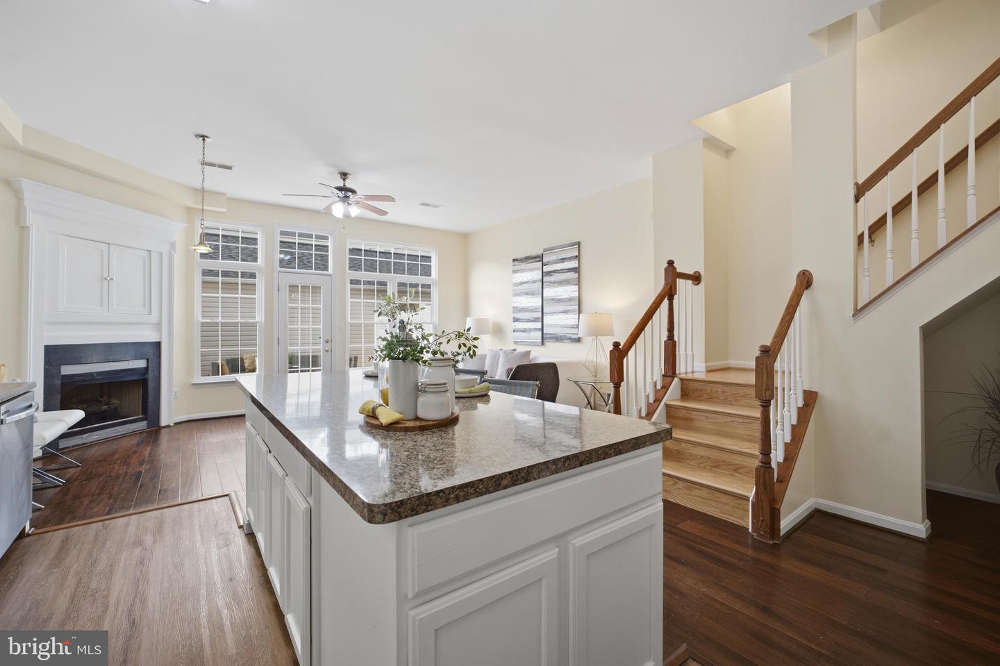 43536 Mink Meadows St Property Photo 10