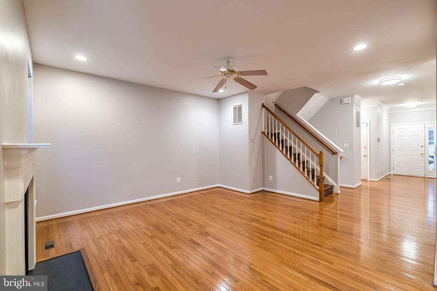 43619 Dunhill Cup Sq Property Photo 5